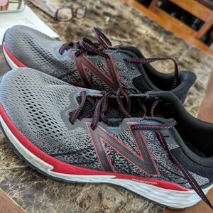 New Balance Fresh Foam running shoes men's 8